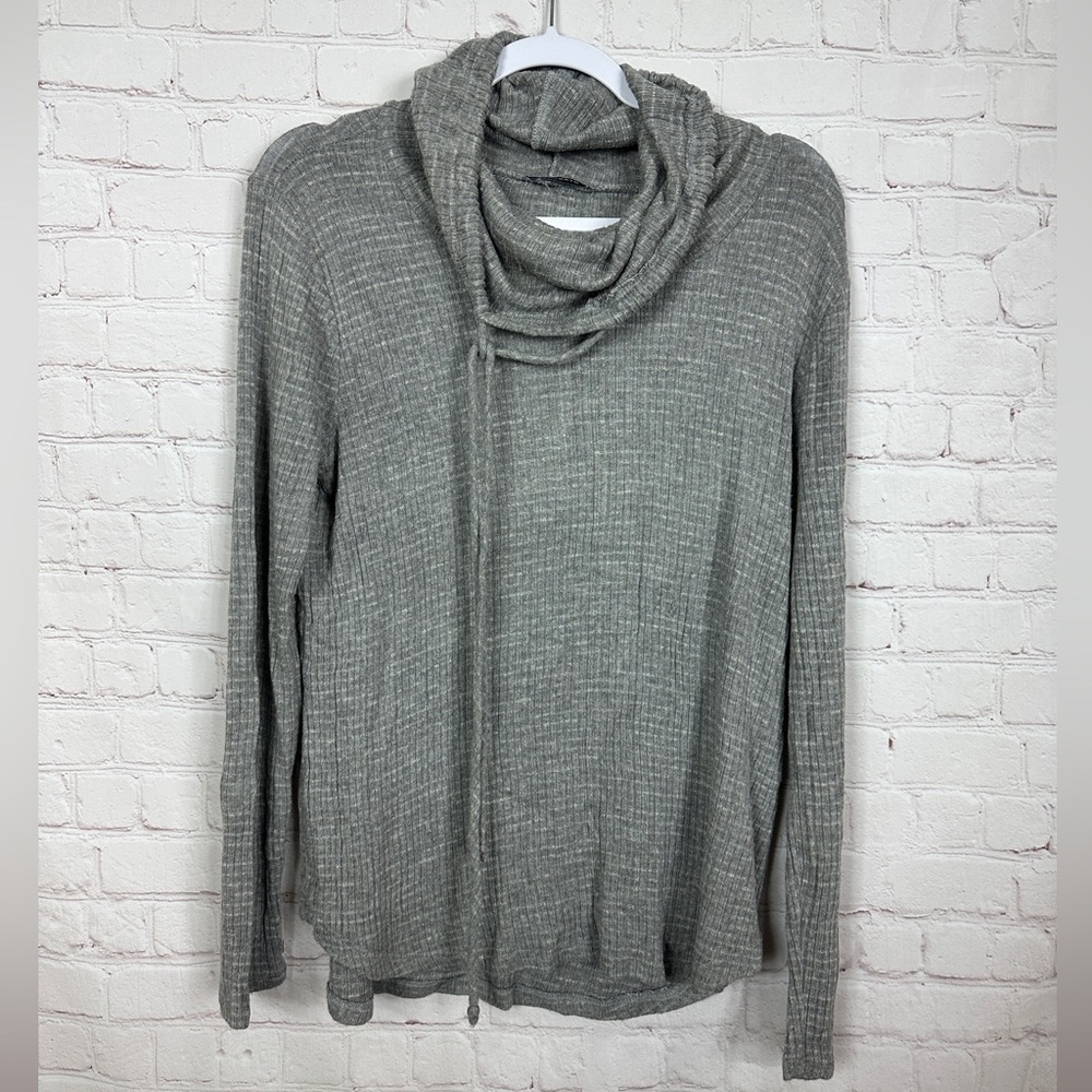 Staccato Women's gray Cowl Neck Long Sleeve‎ ribbed Pullover Shirt, sz M
